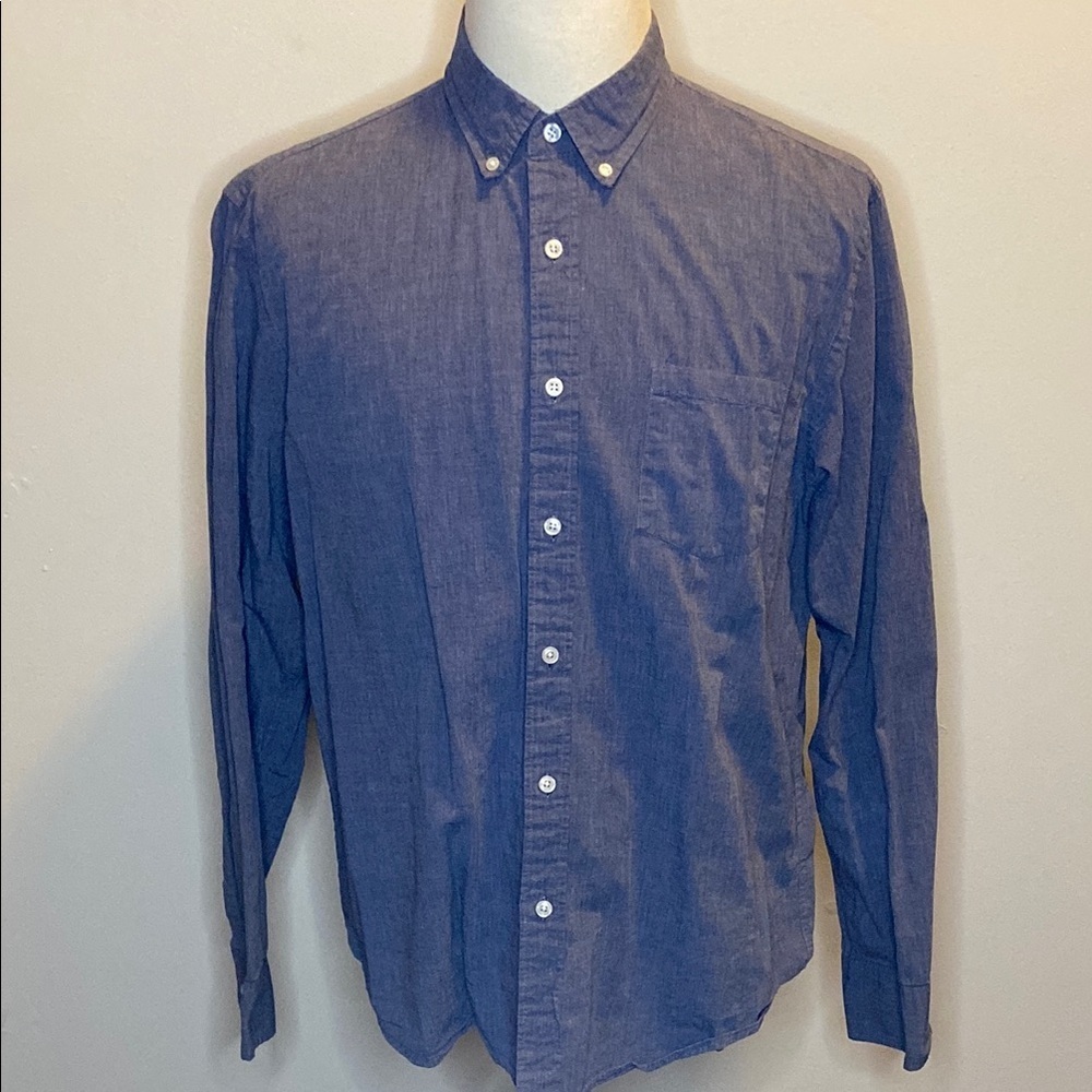J. Crew Long-Sleeve Button-Down Shirt in 100% Blue Cotton (sz XL)